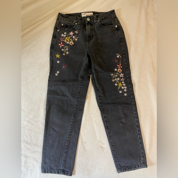 Garage Flower Embroidery Mom Jeans - Picture 2 of 4